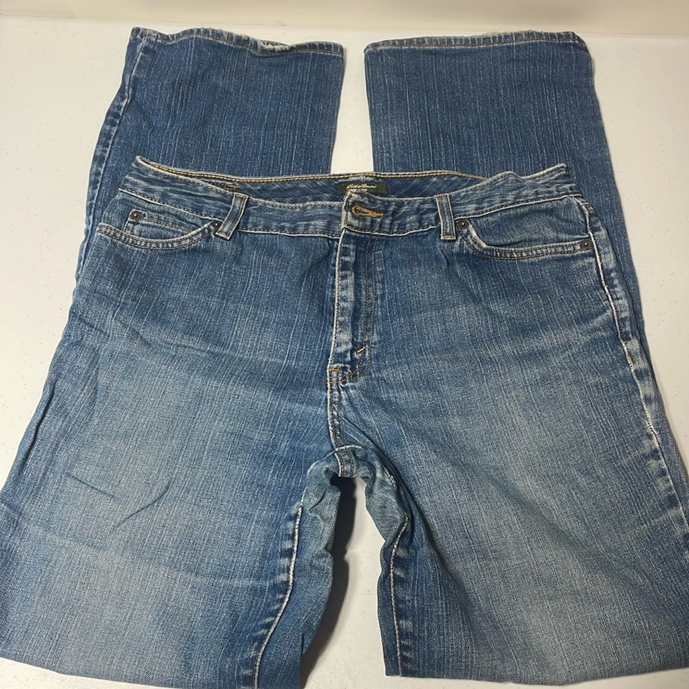 Eddie Bauer natural fit means denim jeans medium wash 33x32